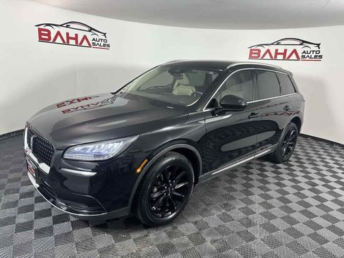 Used 2021 Lincoln Corsair FWD w/ Premium Package image 3