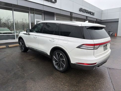 Used 2023 Lincoln Aviator Reserve w/ Equipment Group 201A AWD/4WD image 13