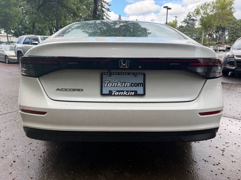 Used 2023 Honda Accord EX image 5