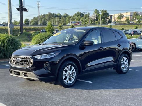 Used 2025 Ford Escape Active AWD/4WD image 3