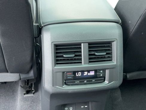 Used 2023 Volkswagen Atlas SEL image 44