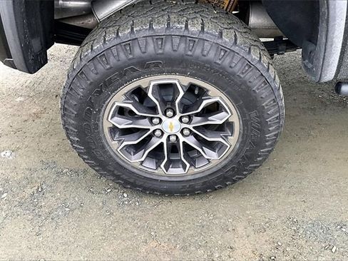 Used 2022 Chevrolet Colorado ZR2 image 5