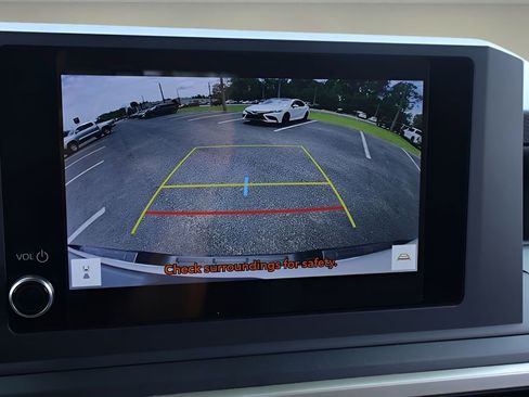 Certified 2024 Toyota Tacoma SR image 27