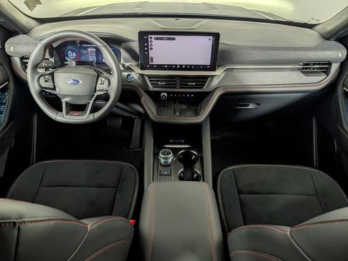Certified 2025 Ford Explorer ST RWD image 15
