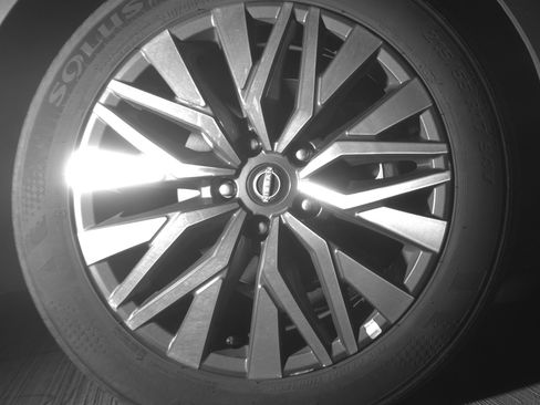 Used 2025 Nissan Altima 2.5 SV image 13