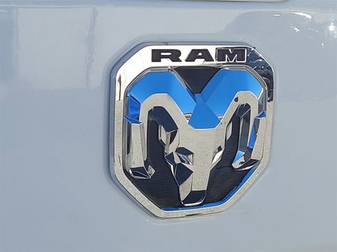 Used 2020 RAM 1500 Laramie image 43