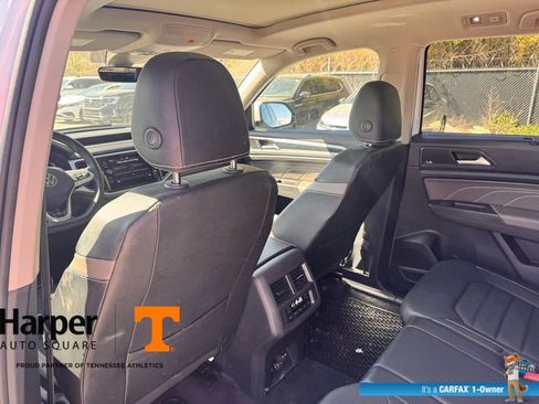 Used 2023 Volkswagen Atlas SEL Premium image 11
