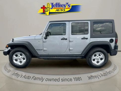 Used 2015 Jeep Wrangler Unlimited Sport AWD/4WD image 9
