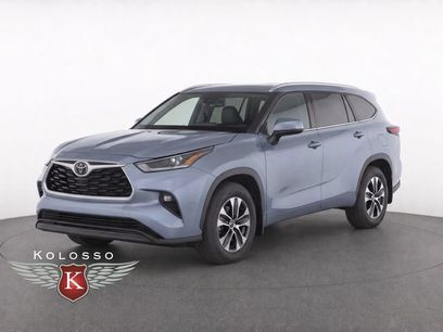 Used 2021 Toyota Highlander XLE