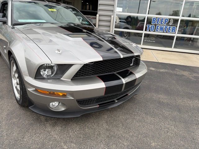 Used 2009 Ford Mustang Shelby GT500 RWD image 5