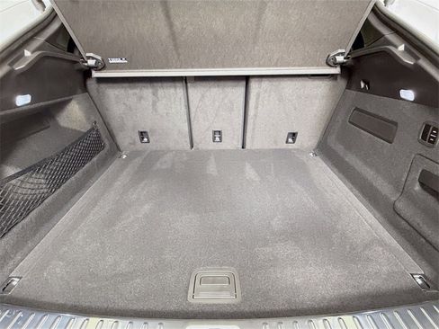 New 2025 Porsche Cayenne Coupe image 28