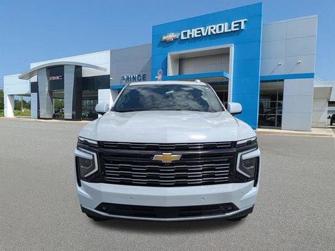 New 2026 Chevrolet Suburban High Country RWD image 10