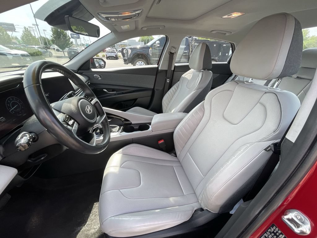 Used 2024 Hyundai Elantra Limited FWD image 20