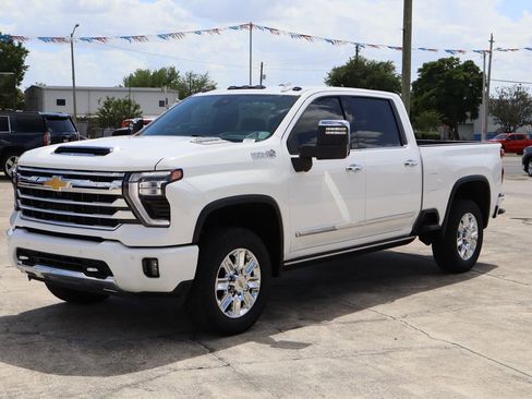 Certified 2024 Chevrolet Silverado 2500 High Country w/ Technology Package AWD/4WD image 5