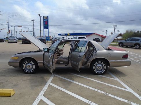 Used 1994 Mercury Grand Marquis GS image 25
