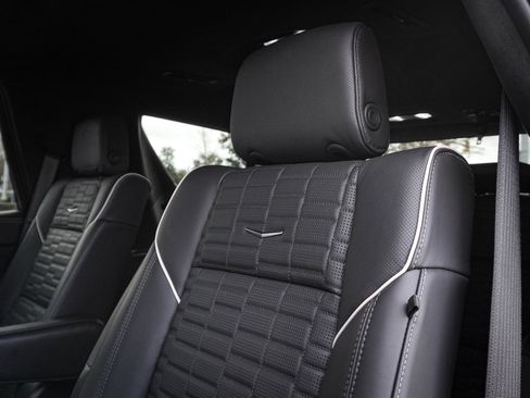 Used 2025 Cadillac Escalade Sport Platinum w/ LPO, ONYX Package image 33