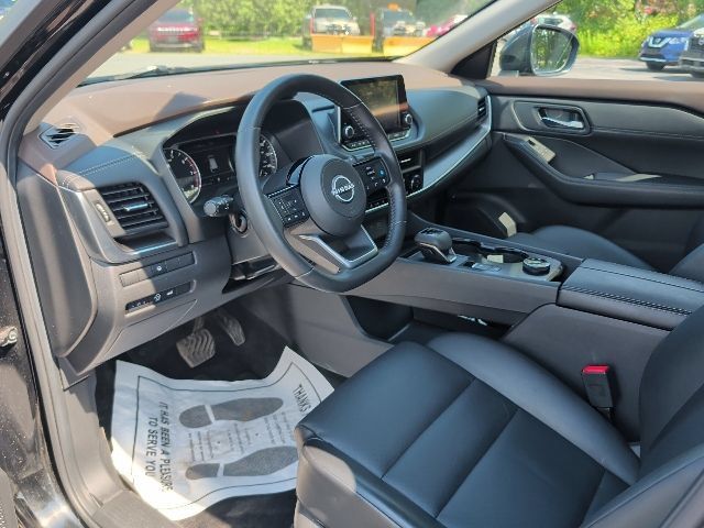 Certified 2023 Nissan Rogue SV w/ SV Premium B Package AWD/4WD image 11
