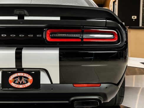 Used 2021 Dodge Challenger SRT Super Stock RWD image 40