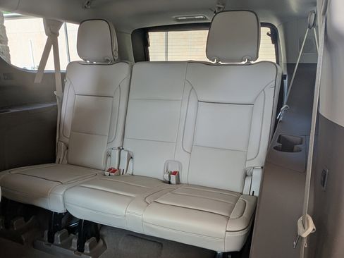Used 2023 GMC Yukon XL Denali RWD image 19