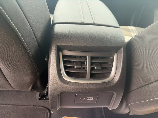 Used 2025 Chevrolet Blazer LT AWD/4WD image 13