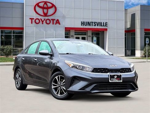 Used 2024 Kia Forte LXS image 1