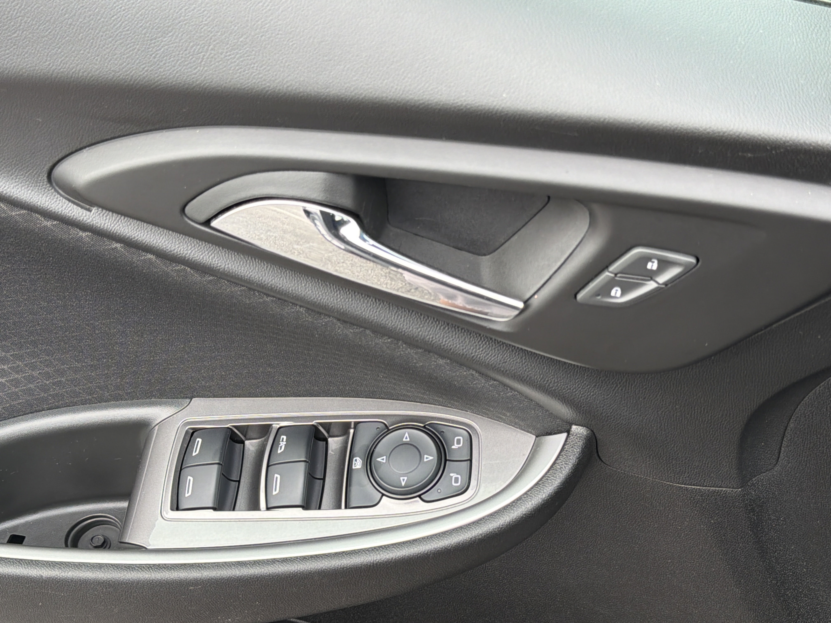 Used 2025 Chevrolet Malibu LT FWD image 29