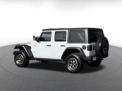 Used 2025 Jeep Wrangler Rubicon image 14