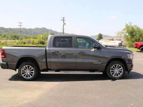 Used 2023 RAM 1500 Laramie AWD/4WD image 6