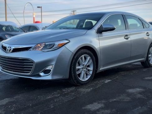 Used 2015 Toyota Avalon XLE FWD image 6