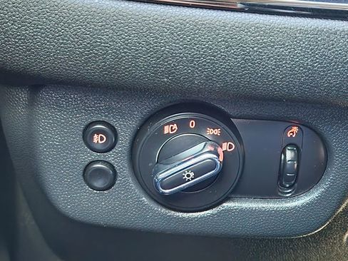 Used 2019 MINI Cooper Clubman S image 21