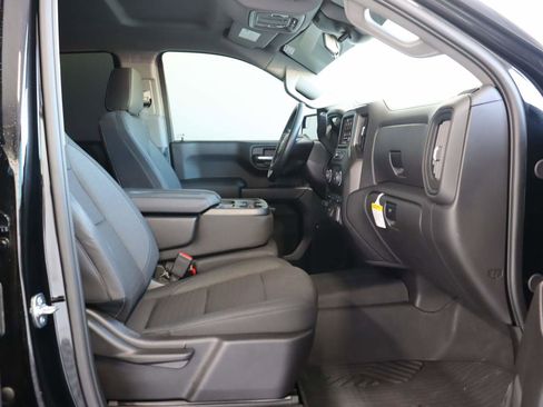 Certified 2026 Chevrolet Silverado 1500 Custom Trail Boss w/ LPO, Dark Essentials Package AWD/4WD image 18