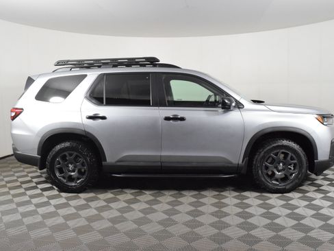 New 2026 Honda Pilot TrailSport image 5