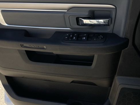 Used 2024 RAM 1500 Classic SLT image 19