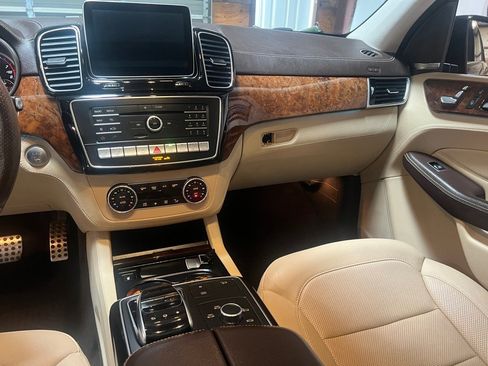 Used 2016 Mercedes-Benz GLE 400 4MATIC image 22