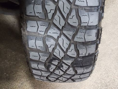 Used 2024 GMC Sierra 1500 AT4 w/ Technology Package image 31