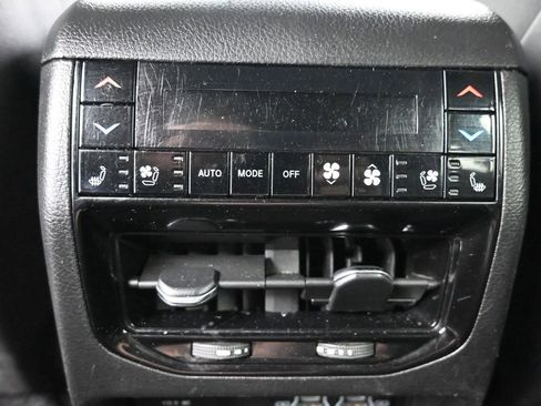 Used 2022 Jeep Grand Cherokee Summit AWD/4WD image 11