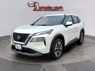 Used 2023 Nissan Rogue SV video 1