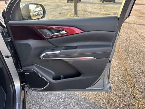 New 2026 Chevrolet Traverse RS FWD image 34