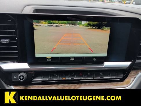 Used 2022 Chevrolet Silverado 1500 LT AWD/4WD image 15