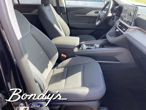 New 2026 Ford Explorer Active image 14