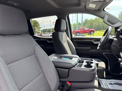 Used 2023 Chevrolet Silverado 1500 LT image 12