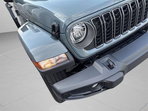 New 2025 Jeep Gladiator Sport image 44