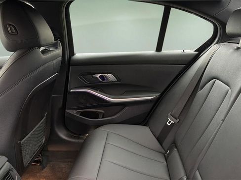 Used 2020 BMW 330i xDrive Sedan w/ Driving Assistance Package image 17