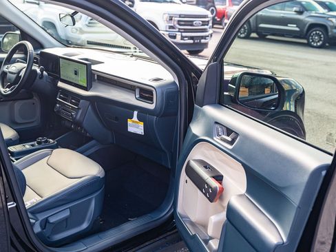 New 2026 Ford Maverick Lariat image 7