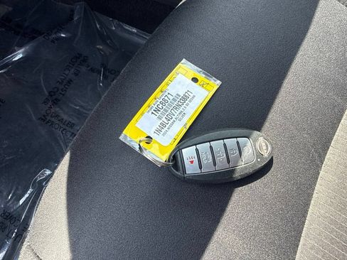 Used 2024 Nissan Altima 2.5 SV FWD image 22