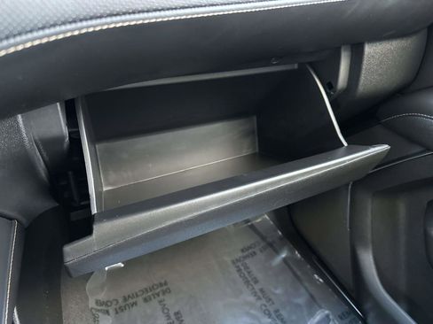 Used 2023 GMC Yukon AT4 w/ Technology Package image 32