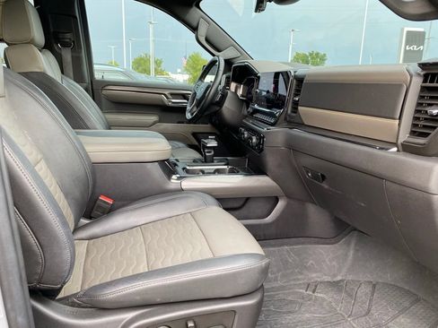 Used 2024 Chevrolet Silverado 1500 ZR2 w/ Technology Package AWD/4WD image 21