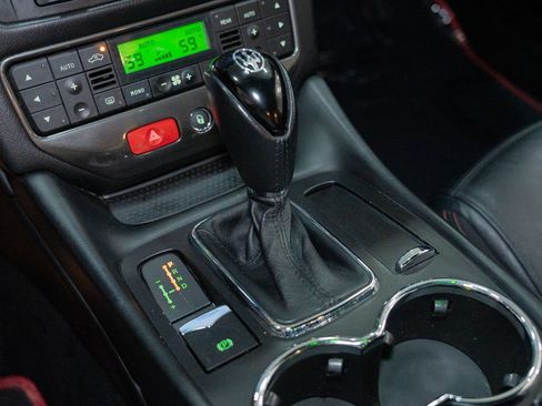 Used 2014 Maserati GranTurismo Sport RWD image 41