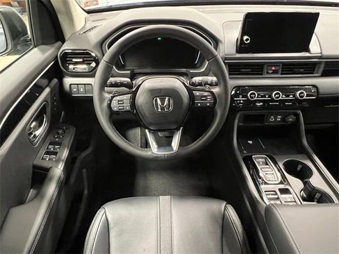 New 2025 Honda Pilot EX-L image 15