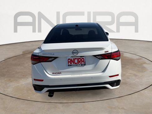 Used 2025 Nissan Sentra SR FWD image 9